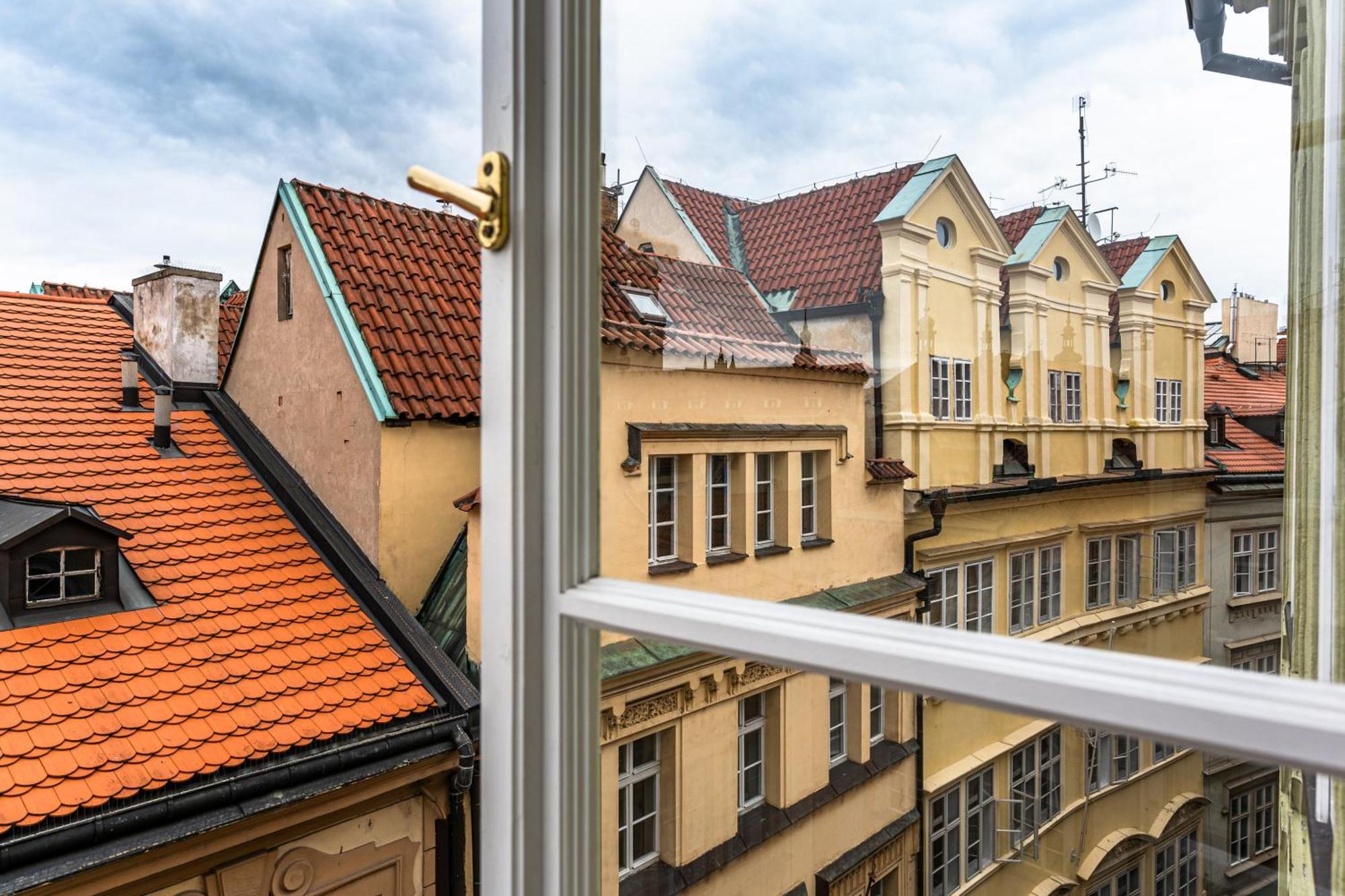 Charles Apartments In Old Town Prag Exterior foto